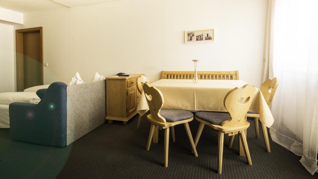 Cityhouse Apartments Шладминг Стая снимка
